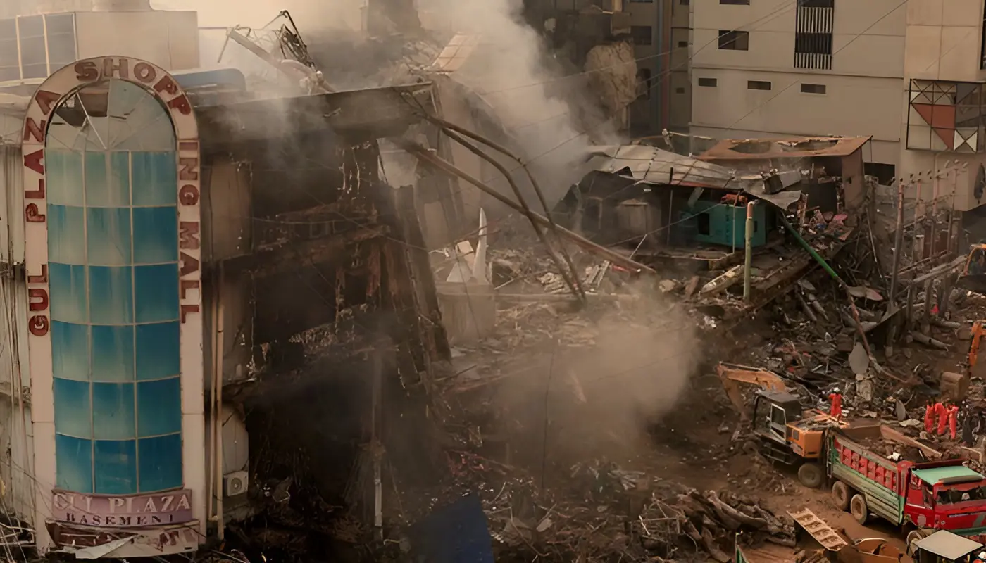 گل پلازا سانحي جي چاج ۾ اهم اڳڀرائي، ملبي مان سي سي ٽي وي ڪيمرائن جون ڊي وي آرز هٿ